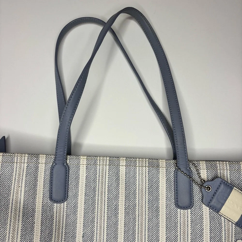 Coach Legacy Striped Weekend Tote Bag Purse Blue White Handbag Graphic Print